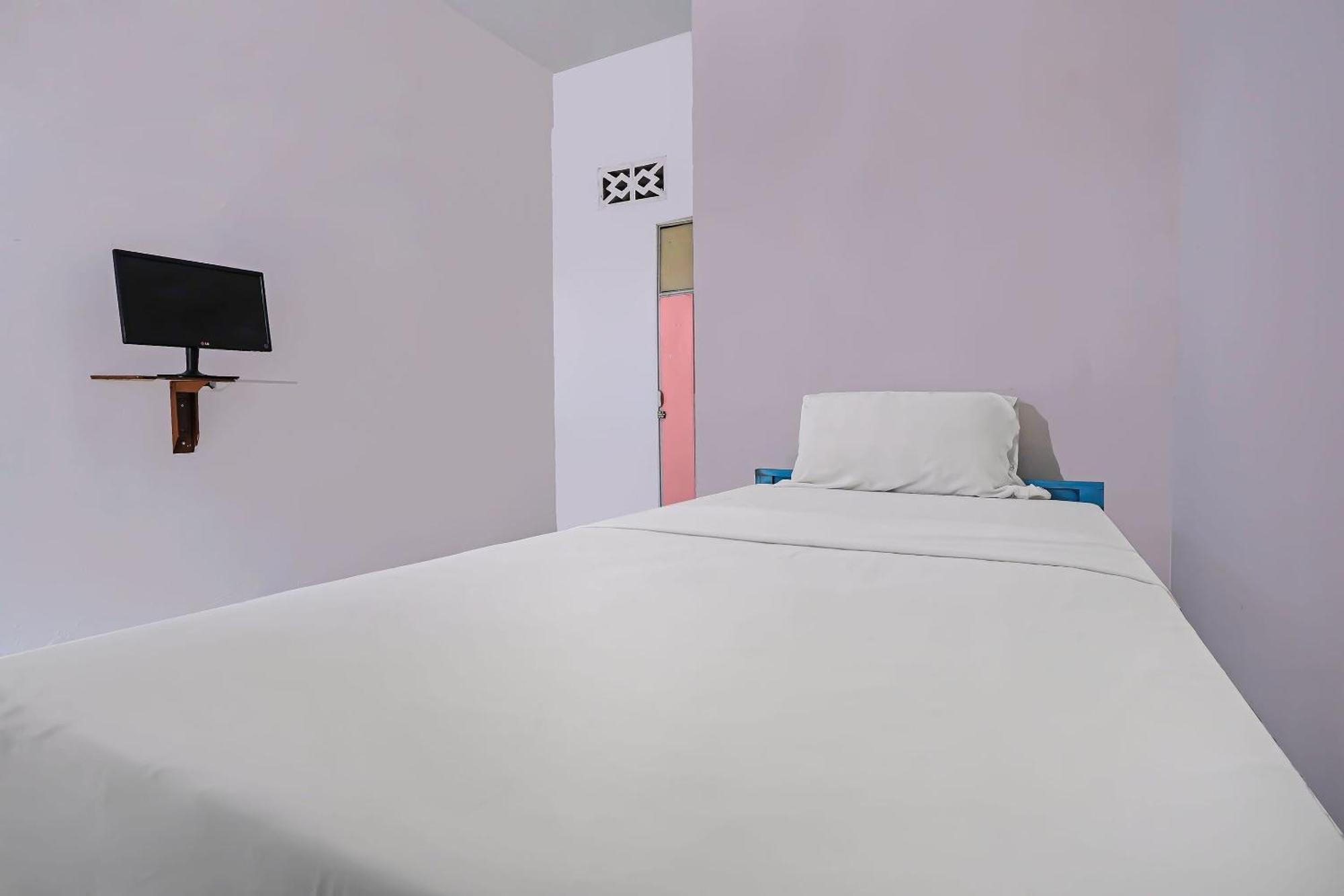 Spot On 92421 City Kost Syariah Pangkal Pinang Extérieur photo