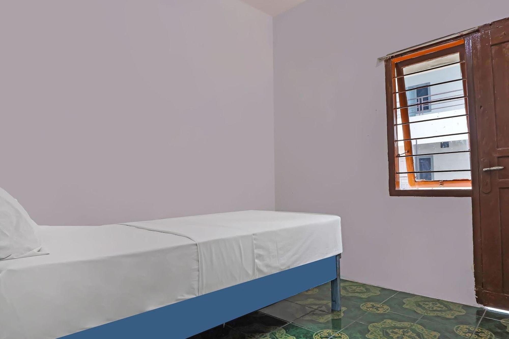 Spot On 92421 City Kost Syariah Pangkal Pinang Extérieur photo