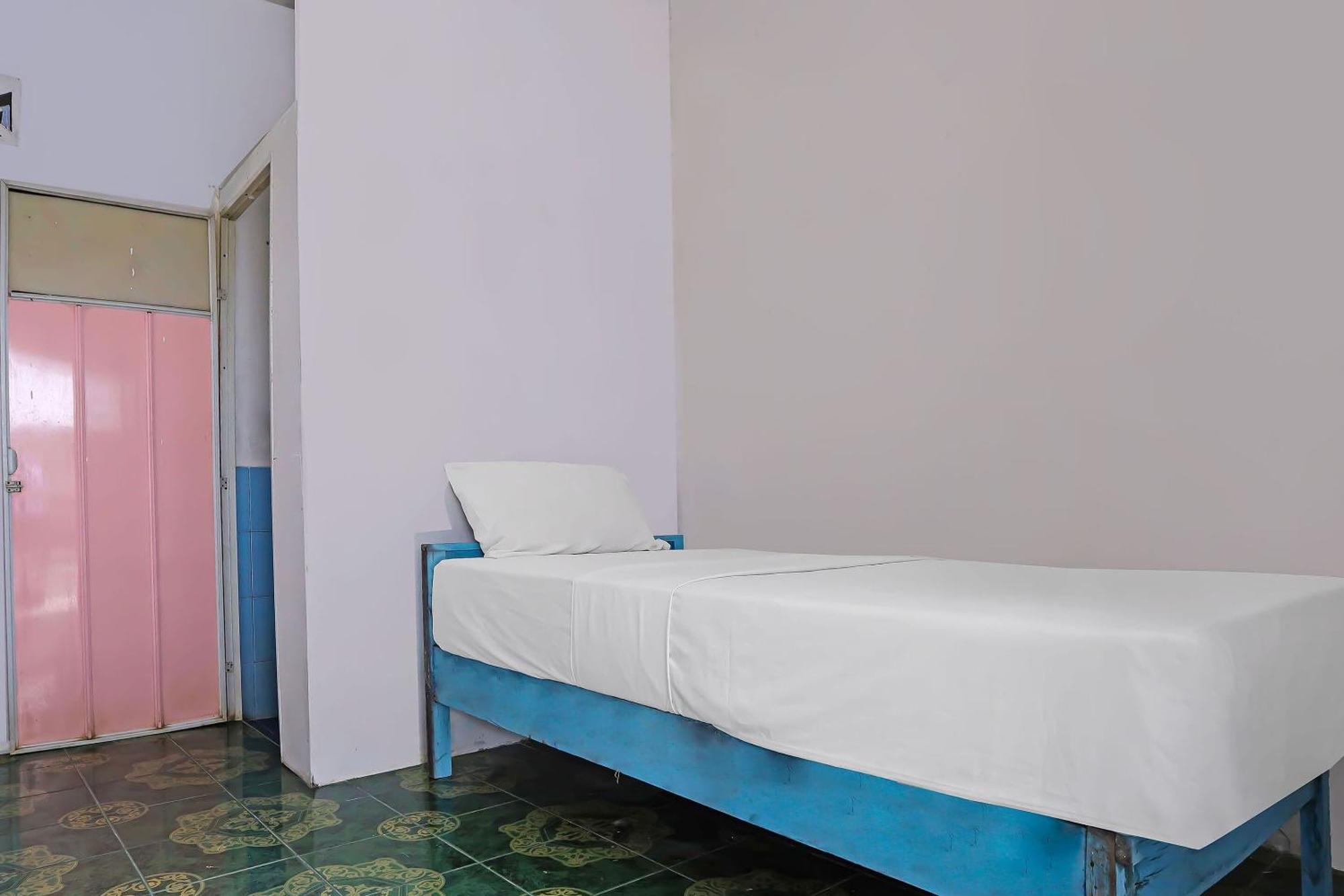 Spot On 92421 City Kost Syariah Pangkal Pinang Extérieur photo